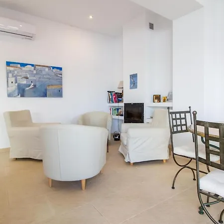 Holiday home Dek001 Riverview Modern Townhouse In Centre Of Ay *
